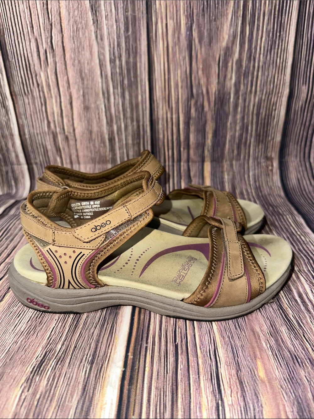 Abeo Comfort Sandals in Taupe with Pink Accents womenās sandal size 8